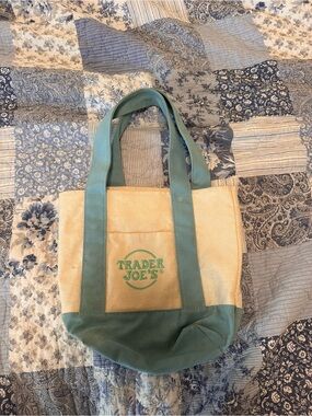 Trader Joe's Canvas Tote Bag in Cream and Green